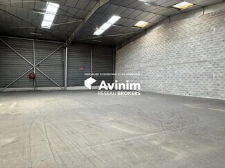 Plus de détails pour Local d'activités à louer