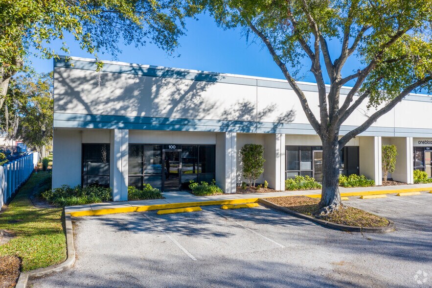 345 W Michigan Ave, Orlando, FL à louer - Photo du bâtiment - Image 2 de 7