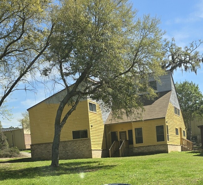 7117 Beech Ridge Trl, Tallahassee, FL à louer - Photo du bâtiment - Image 1 de 4