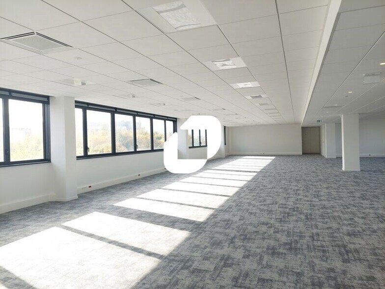 3 Avenue Du Centre, Guyancourt for lease - Building Photo - Image 2 of 26