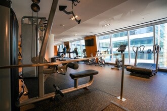 1281 Hornby St, Vancouver, BC à vendre Photo intérieure- Image 1 de 1