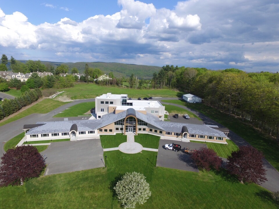 150 Pittsfield Rd, Lenox, MA for lease Building Photo- Image 1 of 10