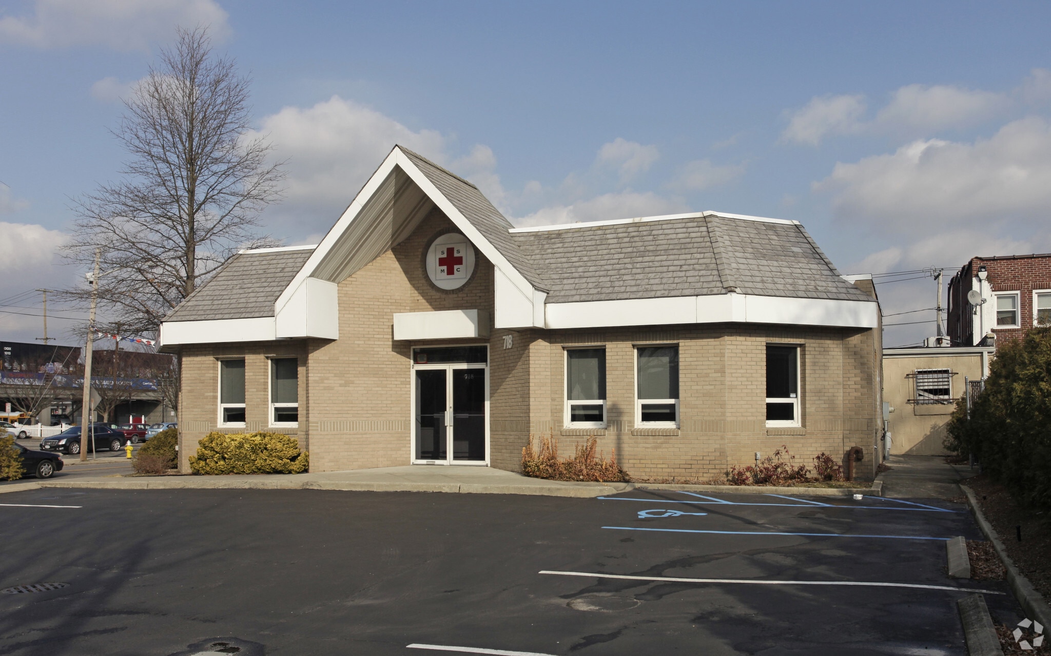 718 Long Island Ave, Deer Park, NY for lease Primary Photo- Image 1 of 4