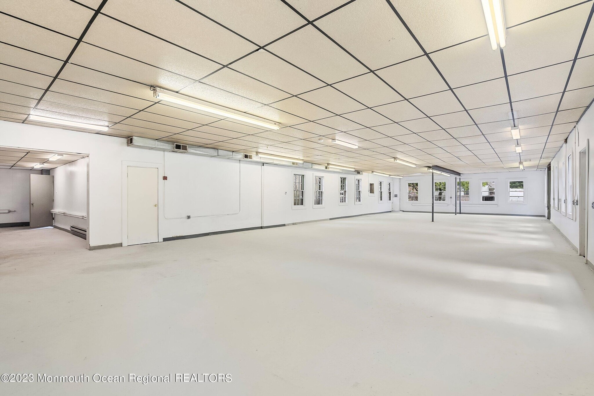 27 Boud Avenue, Farmingdale, NJ for lease Building Photo- Image 1 of 9