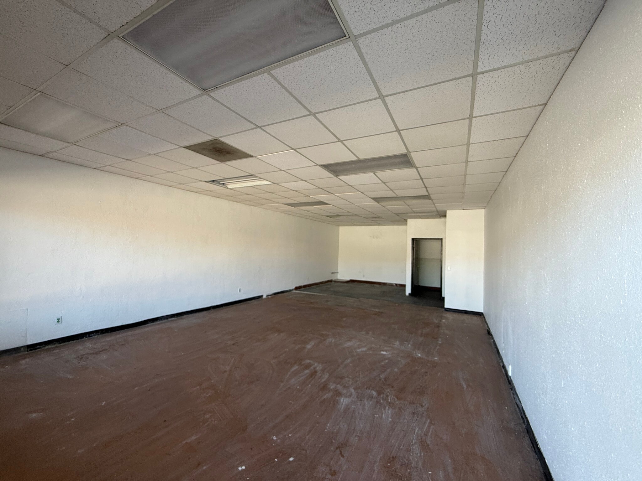 519 W Foothill Blvd, Rialto, CA à louer Photo intérieure- Image 1 de 5