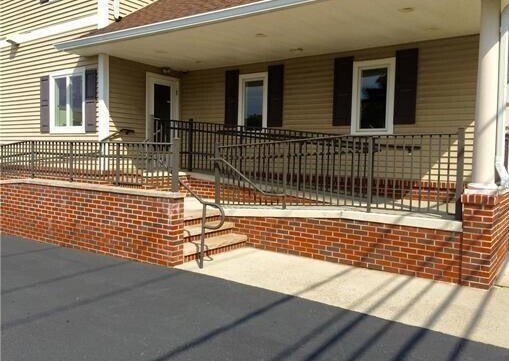 190 Pulaski Ave, Sayreville, NJ à louer - Photo du bâtiment - Image 3 de 29