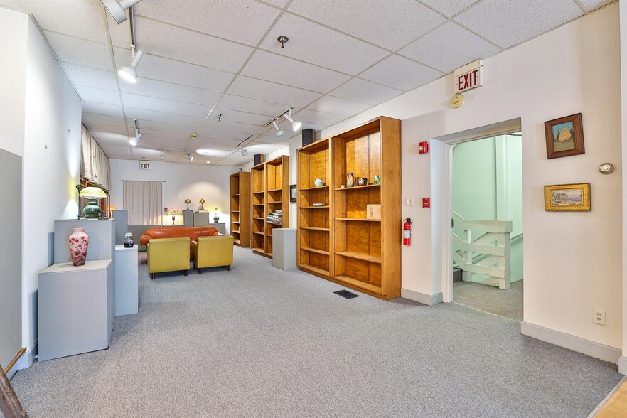 2029 Madison Rd, Cincinnati, OH à vendre - Photo du bâtiment - Image 2 de 34
