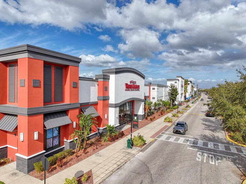 5798 Oakley Blvd, Wesley Chapel, FL à louer - Photo du bâtiment - Image 3 de 8