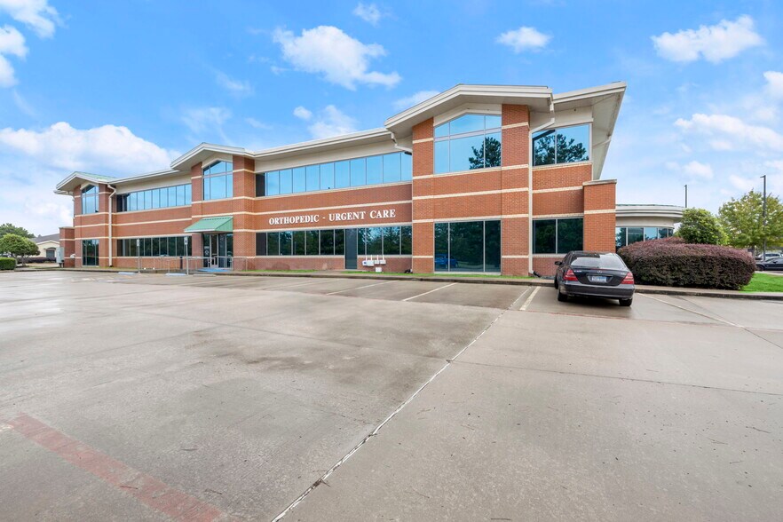 403 Ogletree Dr, Livingston, TX à louer - Photo du bâtiment - Image 1 de 24