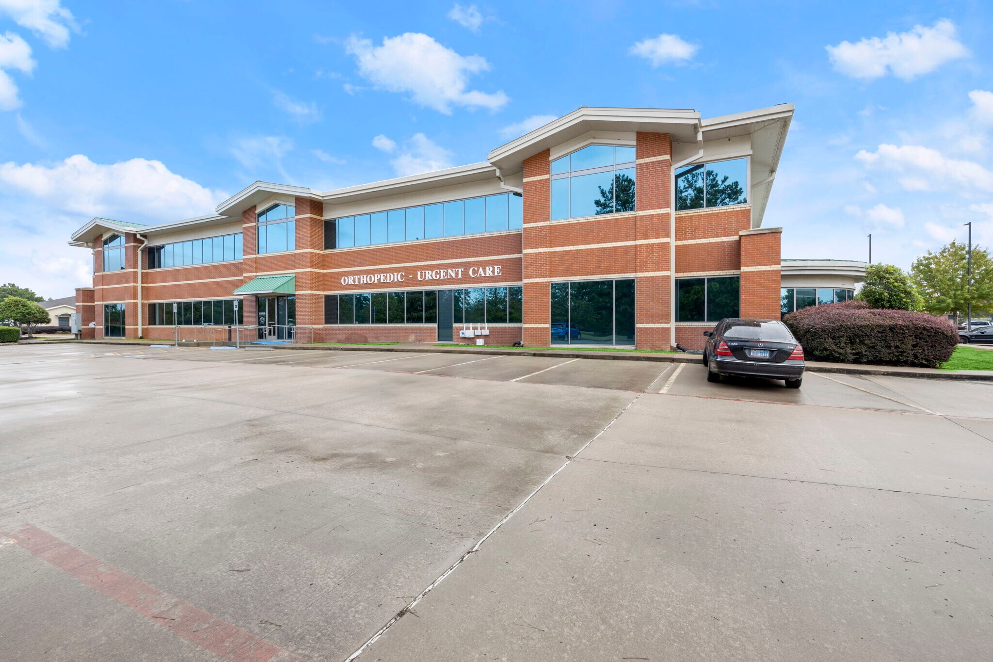 403 Ogletree Dr, Livingston, TX à louer Photo du bâtiment- Image 1 de 25