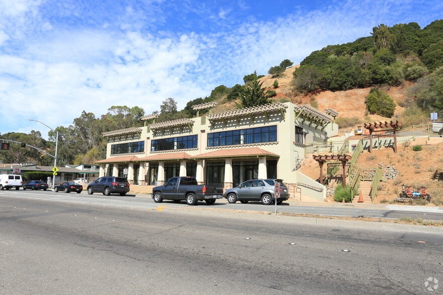 790 Sir Francis Drake Blvd, San Anselmo, CA for lease - Building Photo - Image 3 of 13