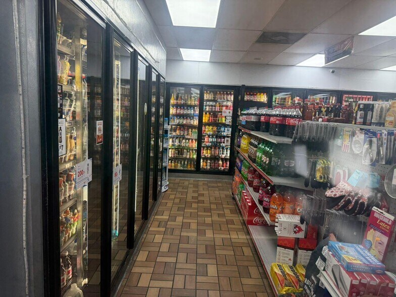 210-220 S Lovekin Blvd, Blythe, CA à vendre - Photo du bâtiment - Image 3 de 8