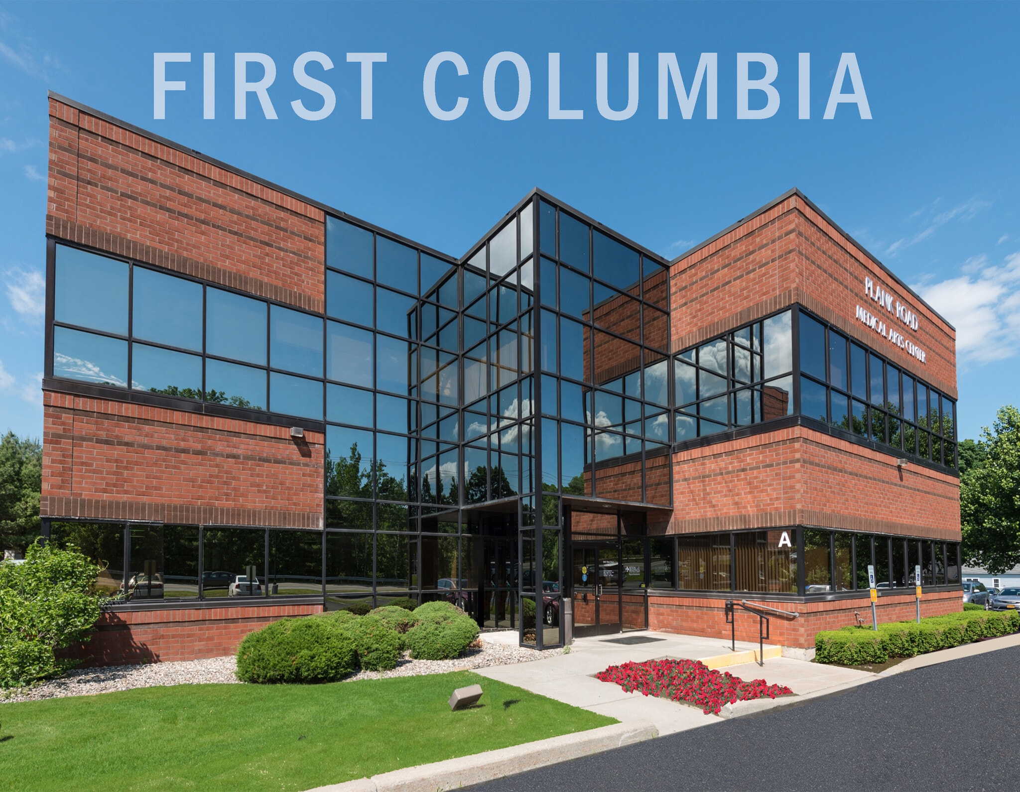 648 Plank Rd, Clifton Park, NY à louer Photo du bâtiment- Image 1 de 3