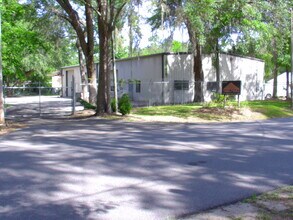 4870 Six Oaks Dr, Tallahassee, FL à louer Photo intérieure- Image 1 de 14