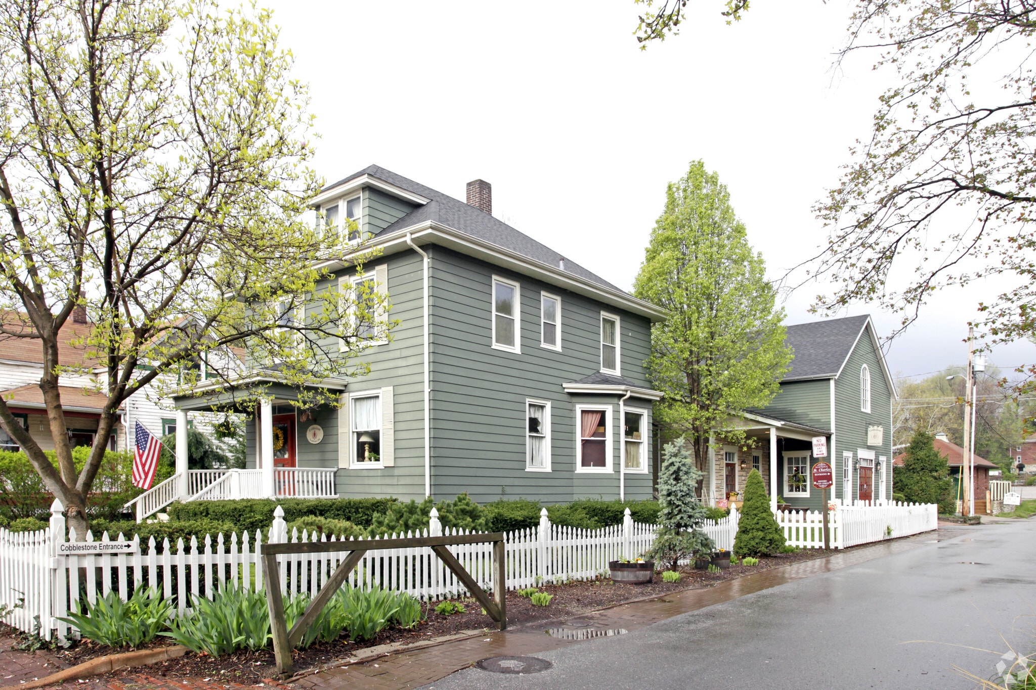 803 S Main St, Saint Charles, MO for sale Primary Photo- Image 1 of 3