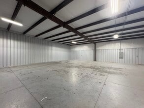 11412 Buvinghausen Road, Tomball, TX for lease Building Photo- Image 2 of 5