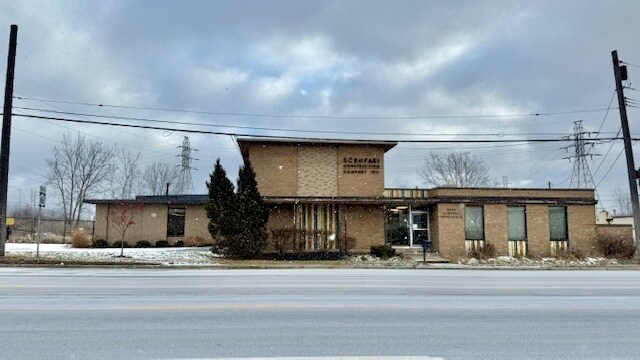 3925 Hyde Park Blvd, Niagara Falls, NY à vendre - Photo du bâtiment - Image 1 de 20