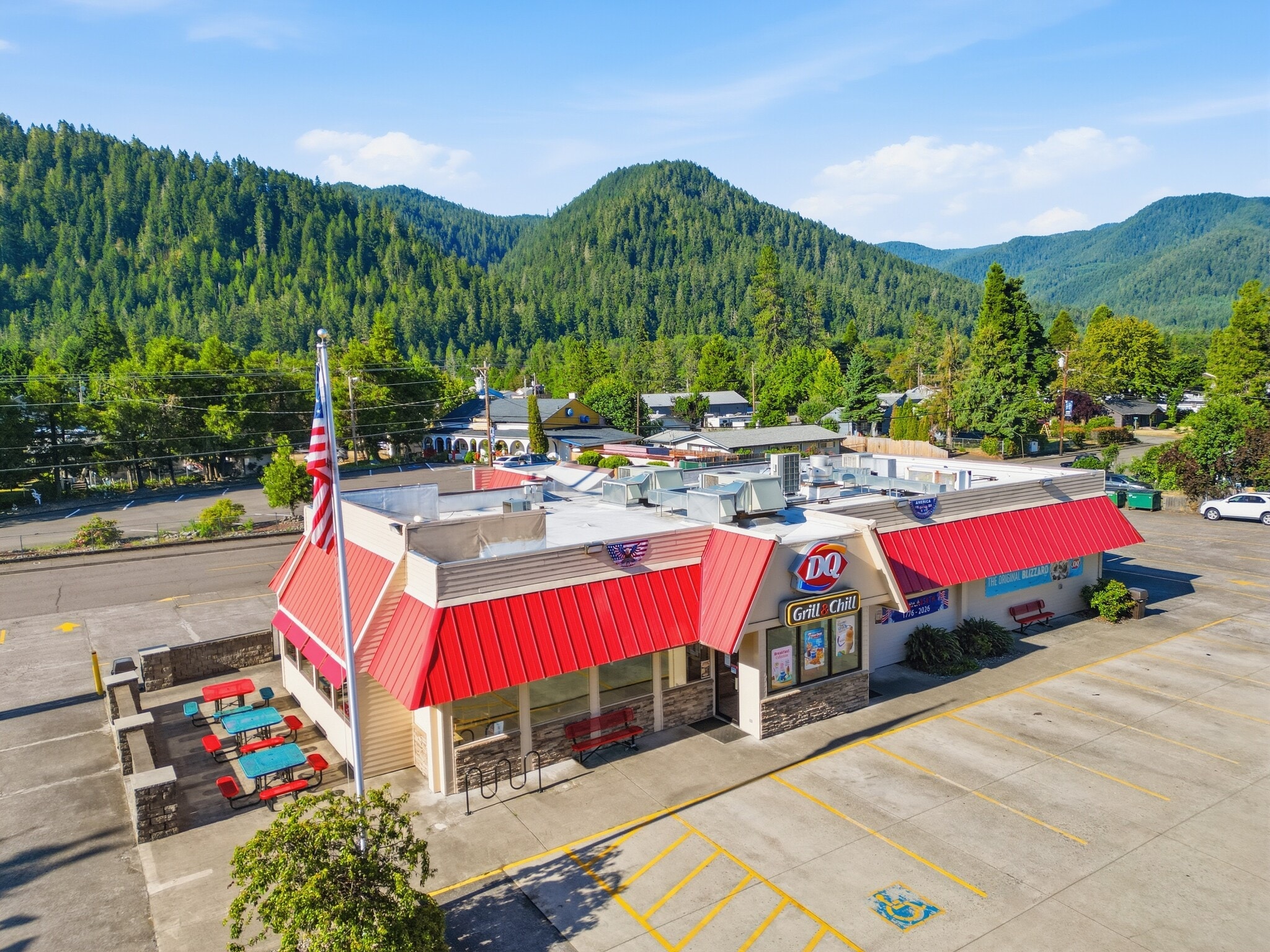 47720 Or-58 Hwy, Oakridge, OR for sale Building Photo- Image 1 of 29