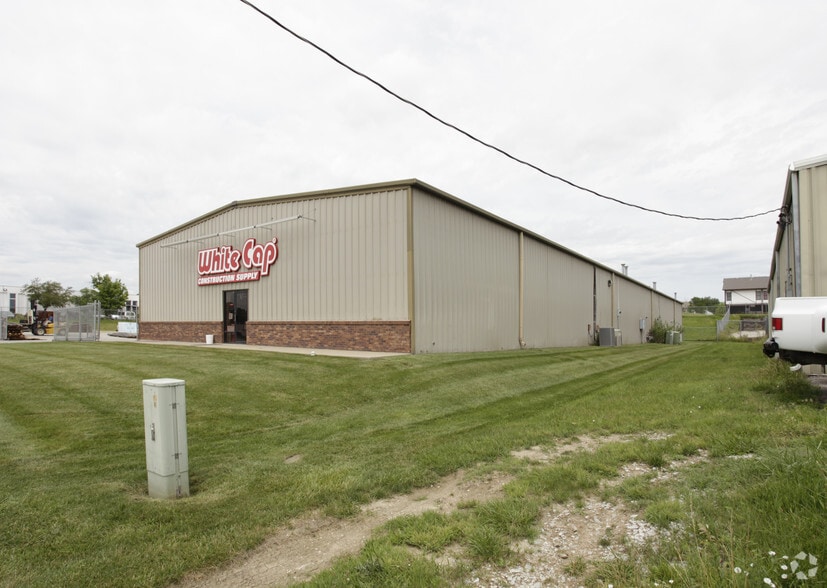 1720 Adams St, Lincoln, NE for lease - Building Photo - Image 3 of 3