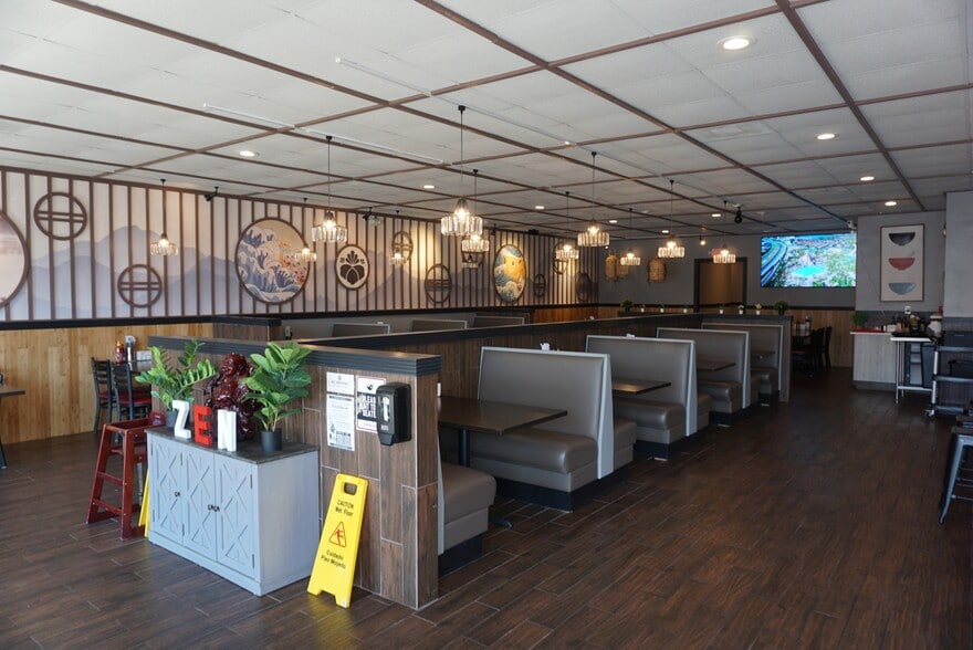 3021 W Waters Ave, Tampa, FL for sale - Interior Photo - Image 3 of 16