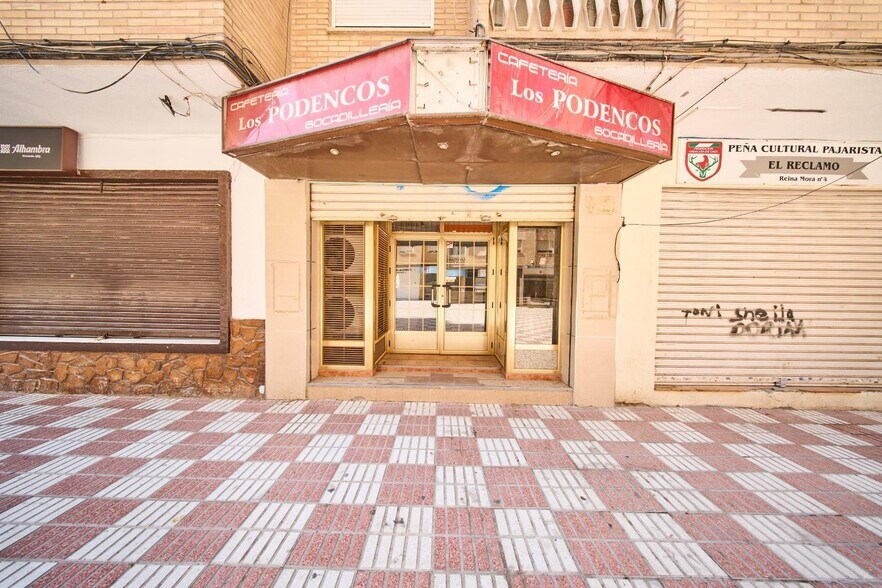 Retail in Granada for sale - Building Photo - Image 1 of 21