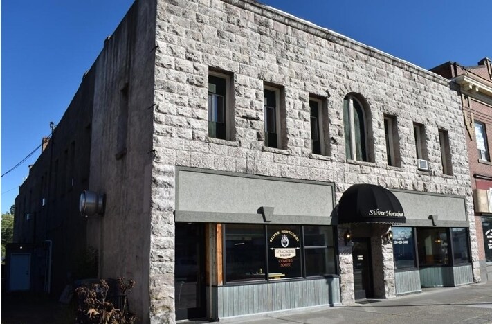22 N Bridge St, Saint Anthony, ID à vendre - Photo du bâtiment - Image 2 de 14