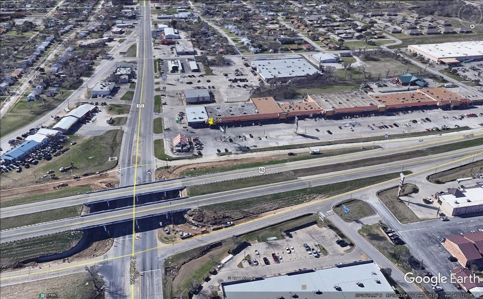 1110 E Highway 82, Gainesville, TX à louer - Photo du bâtiment - Image 3 de 3