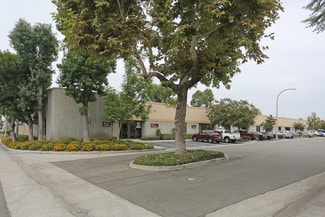 Plus de détails pour 117-223 Viking Ave, Brea, CA - Bureau à louer