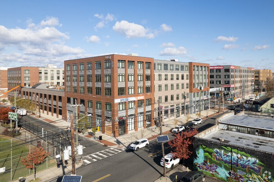 26 University Place Blvd, Jersey City, NJ à louer - Aérien - Image 3 de 39