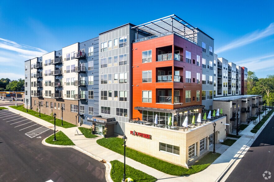 125 Scott St N, Shakopee, MN à louer - Photo du bâtiment - Image 2 de 10