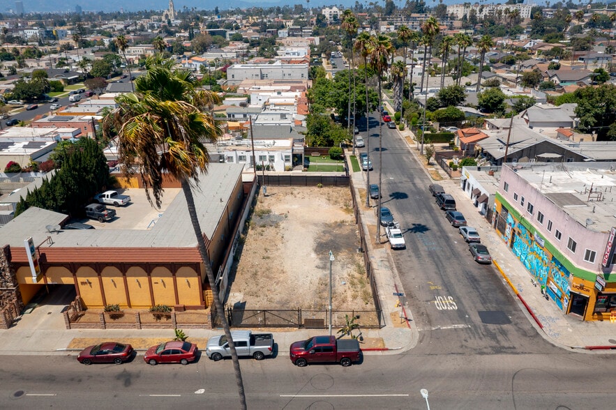 2901 W Jefferson Blvd, Los Angeles, CA for lease - Building Photo - Image 2 of 11