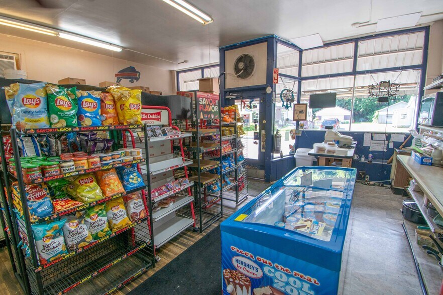 301 E North St, Geneva, NY à vendre - Photo du bâtiment - Image 2 de 43