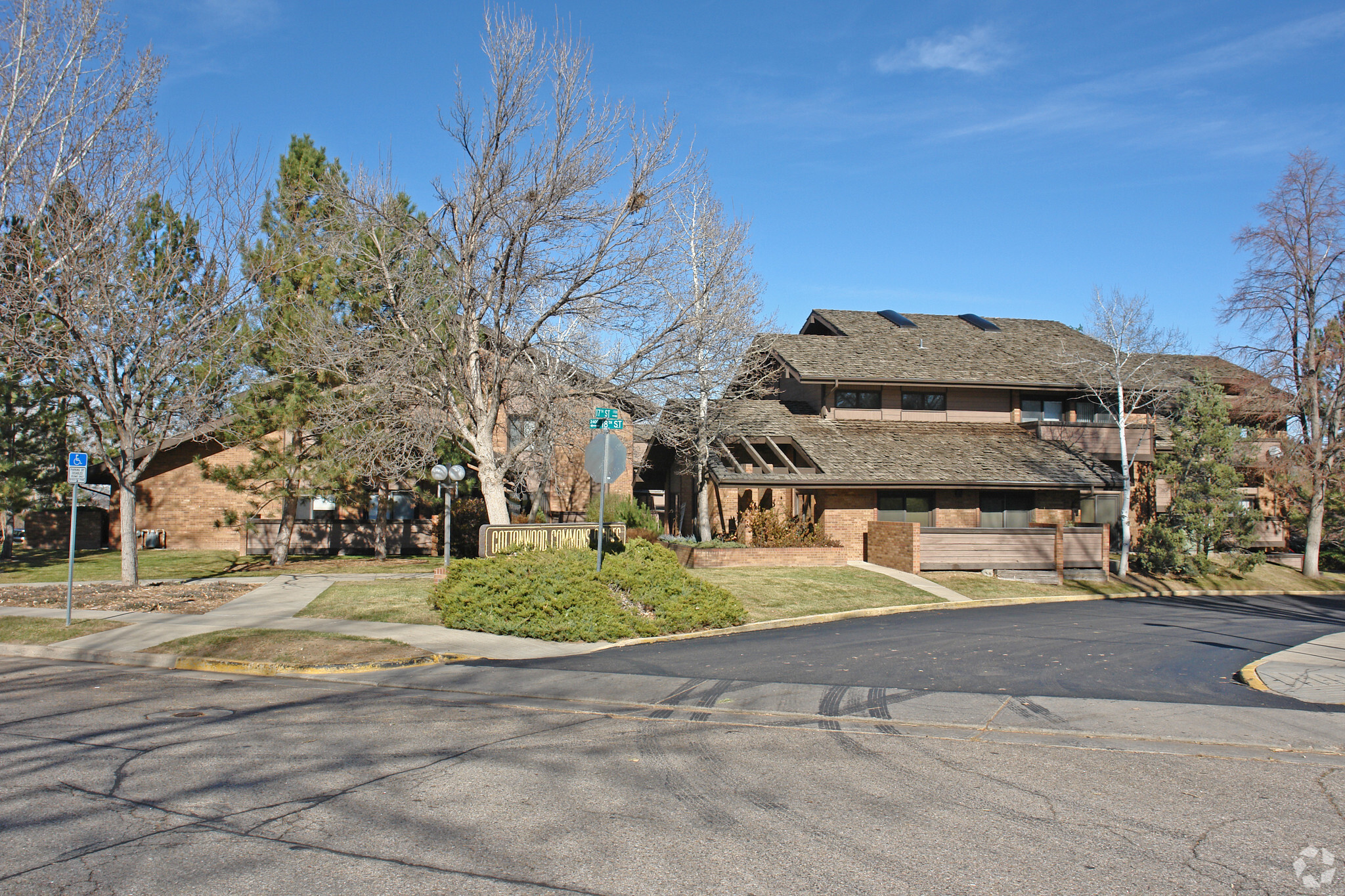 2308-2320 W 17th St, Greeley, CO for lease Building Photo- Image 1 of 13