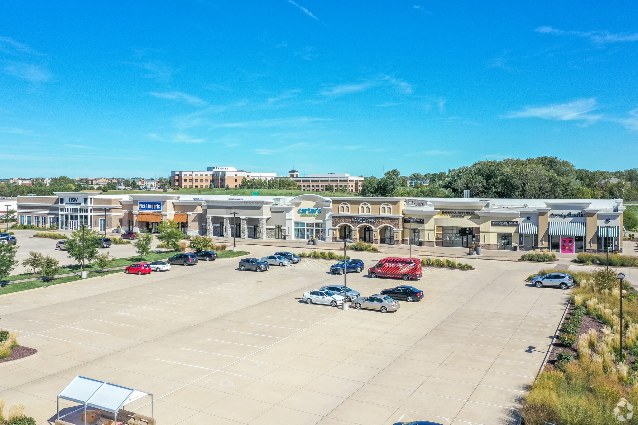4219-4341 Elmore Ave, Davenport, IA for lease Primary Photo- Image 1 of 14
