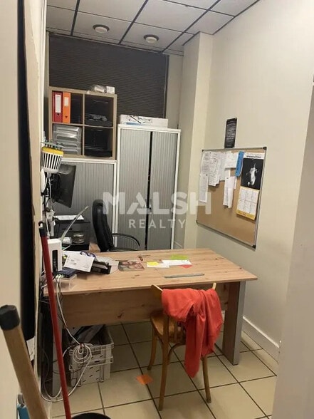 Commerce de détail dans Villette-de-Vienne à louer - Photo intérieure - Image 2 de 3