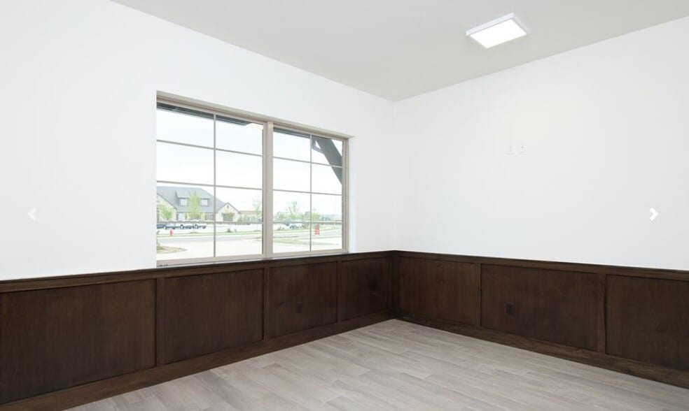 17933 N Pennsylvania Ave, Edmond, OK for lease - Interior Photo - Image 3 of 23