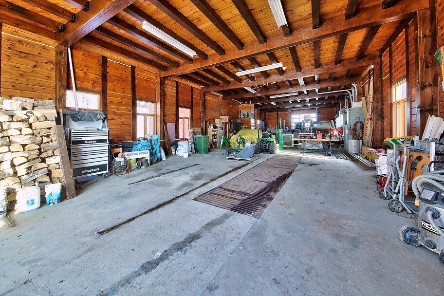 14501 Ch Dupuis, Mirabel, QC for sale Interior Photo- Image 1 of 1