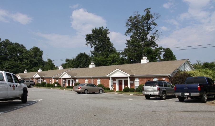 107 Colony Park Dr, Cumming, GA for lease Building Photo- Image 1 of 12