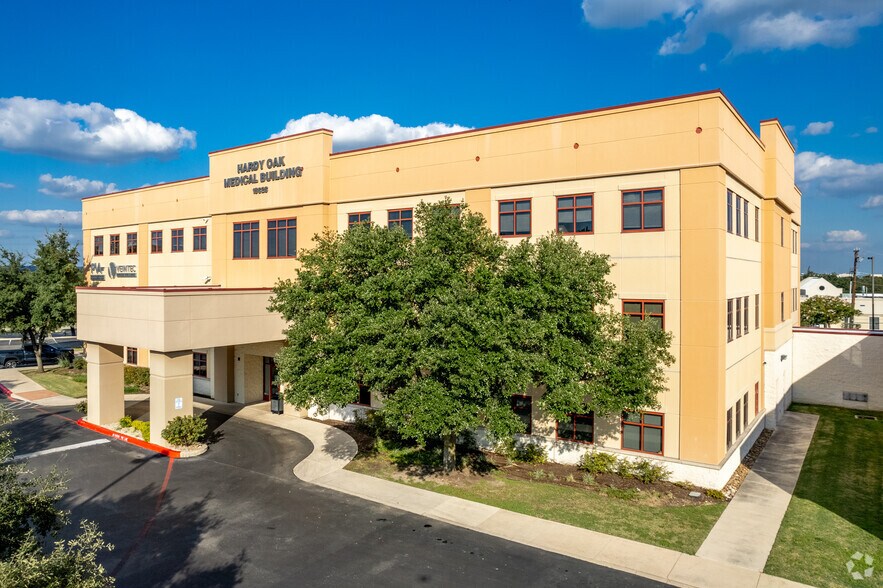 18626 Hardy Oak Blvd, San Antonio, TX for lease - Building Photo - Image 1 of 8