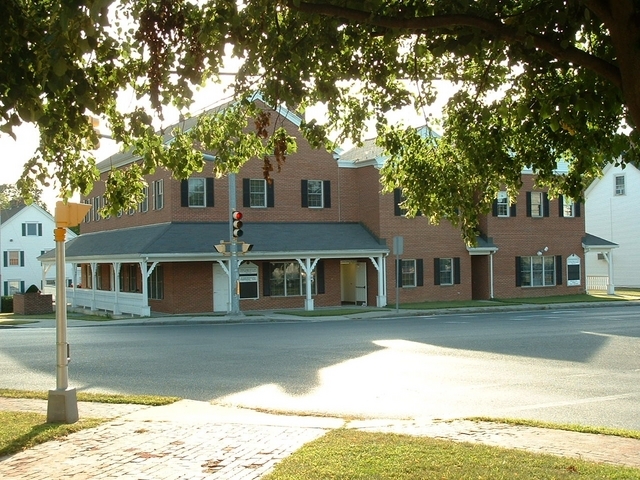 1 Main St, Belchertown, MA à vendre - Photo principale - Image 1 de 1