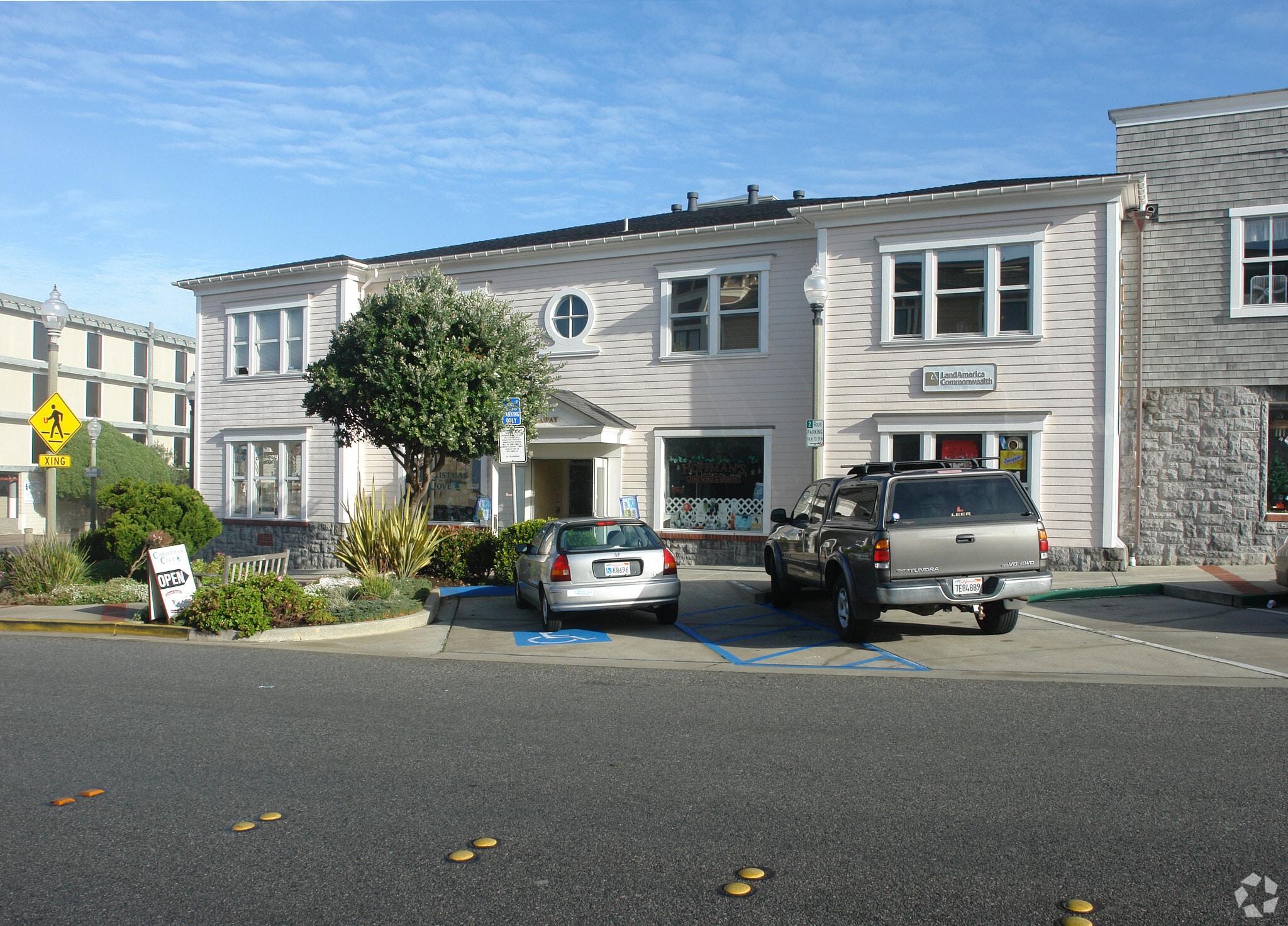 225 Rockaway Beach Ave, Pacifica, CA for lease Primary Photo- Image 1 of 9