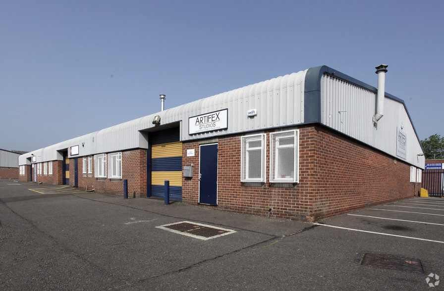 Shaftesbury St, Derby à louer - Photo principale - Image 1 de 2