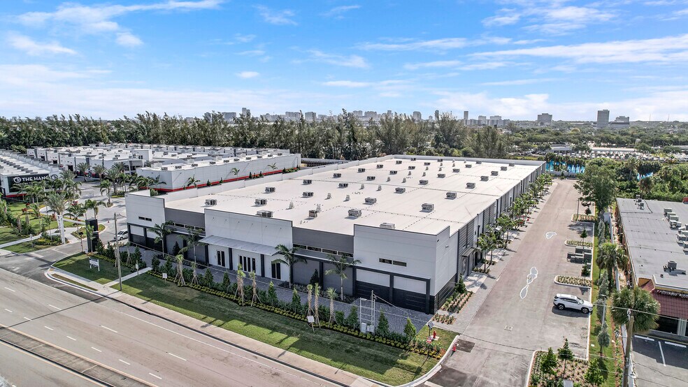 1114 N Congress Ave, West Palm Beach, FL à vendre - Photo du bâtiment - Image 2 de 15