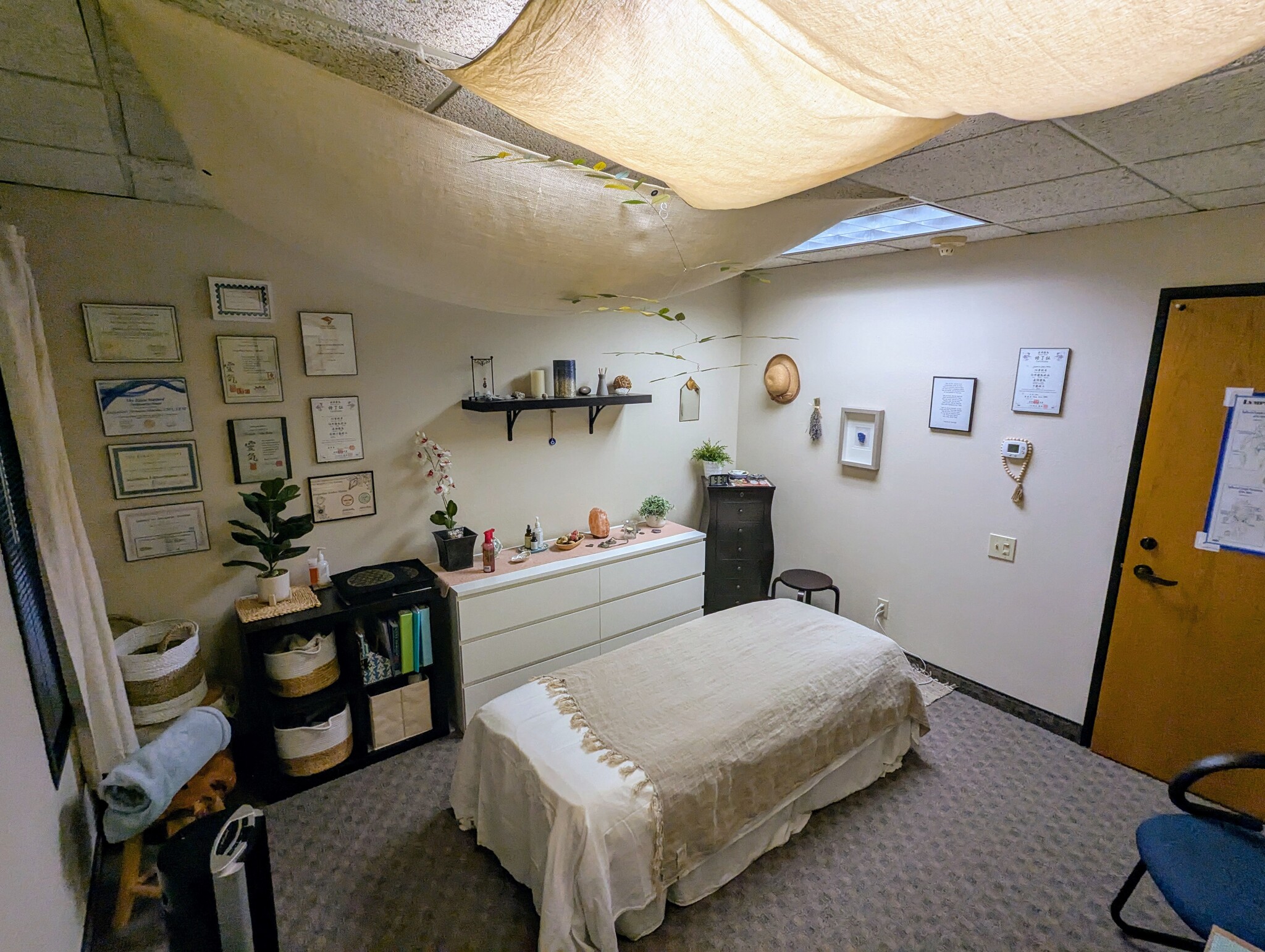 7590 Fay Ave, La Jolla, CA for lease Interior Photo- Image 1 of 4