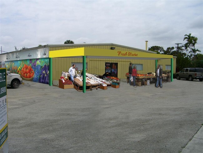 Plus de détails pour 4201 N Dixie Hwy, Oakland Park, FL - Commerce de détail à louer