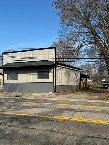 15354 US Highway 12, Union, MI à vendre - Photo du bâtiment - Image 1 de 13