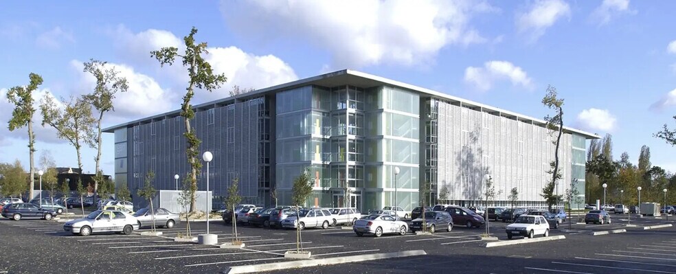 Office in Mérignac for lease - Building Photo - Image 3 of 14