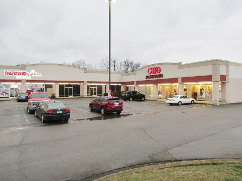 1348 N Ellington Pky, Lewisburg, TN for lease - Building Photo - Image 2 of 8