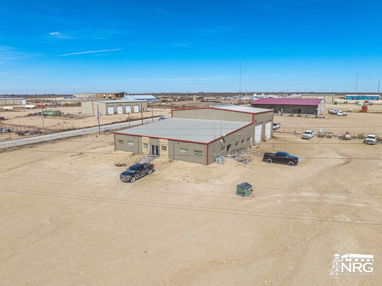 370 Josh Mitchell ave, Big Lake, TX à vendre - Photo du bâtiment - Image 2 de 13