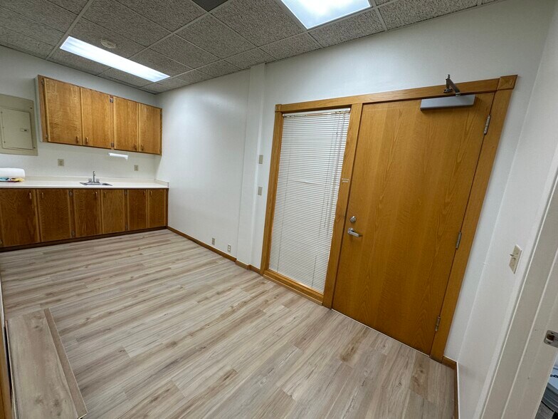 1303 E Grand Ave, Arroyo Grande, CA à louer - Photo du bâtiment - Image 3 de 9
